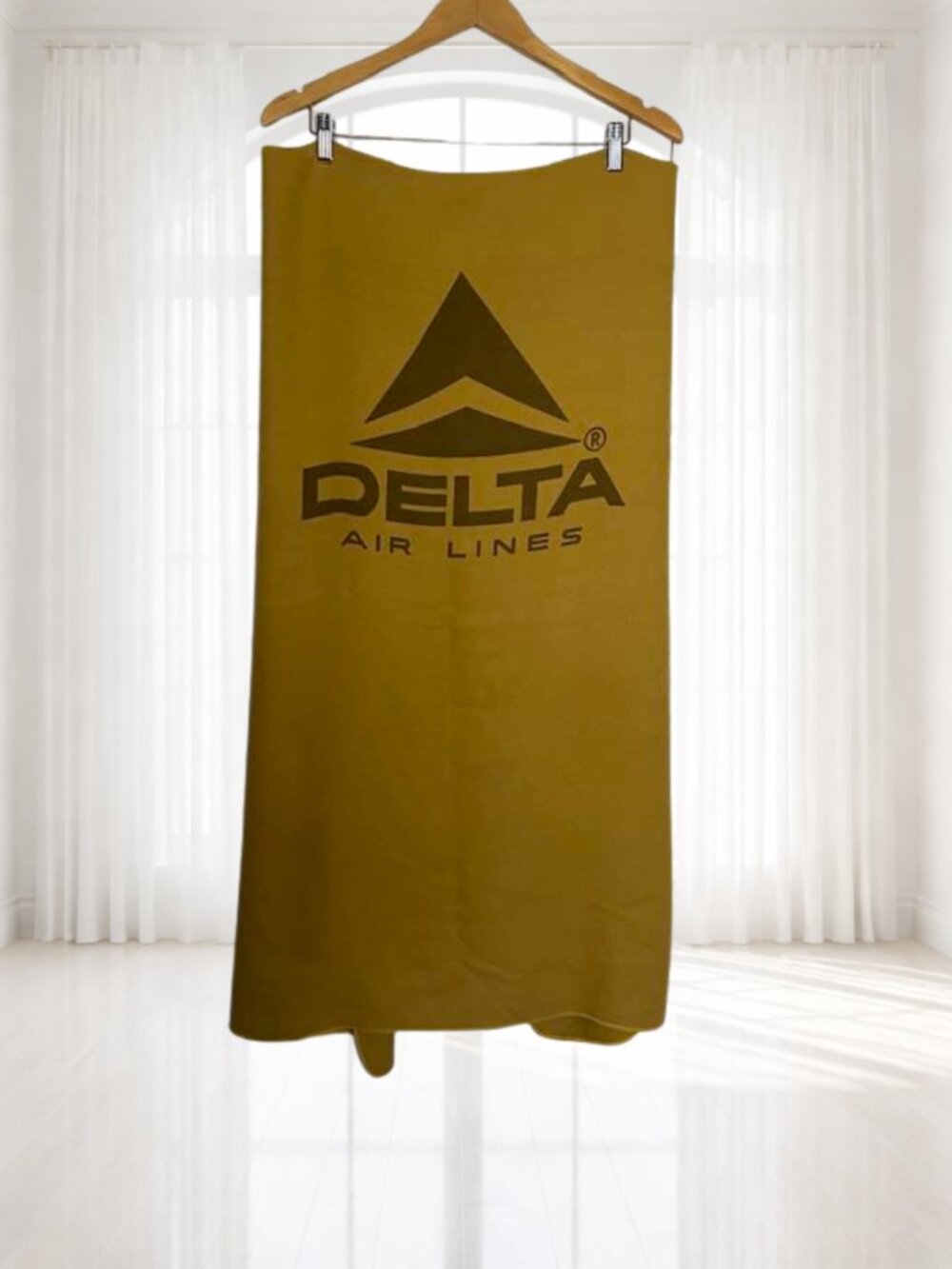 Vintage 1970s Delta Airlines Cabin Passenger Blanket Retro Aviation Decor - Picture 3 of 8